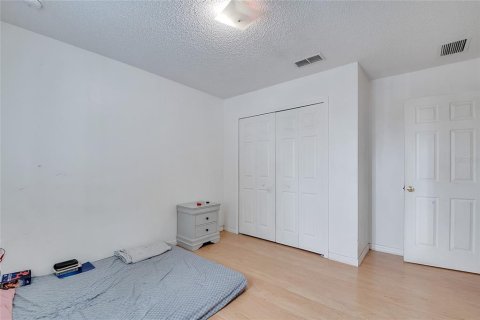 House in Kissimmee, Florida 4 bedrooms, 253.99 sq.m. № 1840411 - photo 11