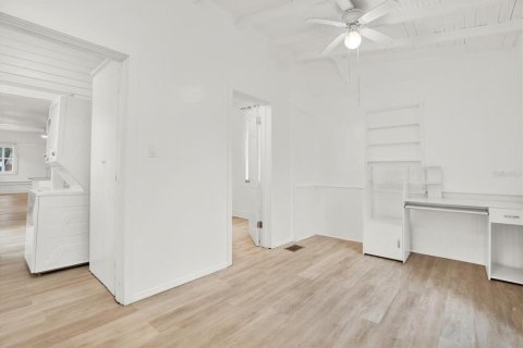 House in Saint Petersburg, Florida 3 bedrooms, 114.46 sq.m. № 1869183 - photo 19