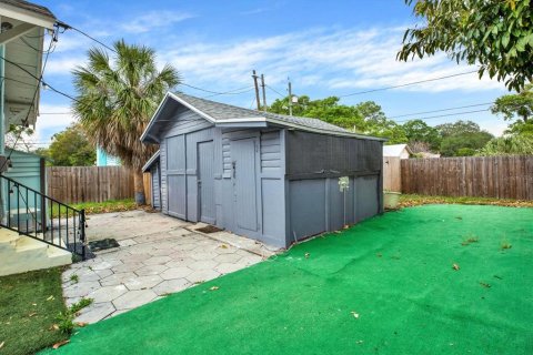 House in Saint Petersburg, Florida 3 bedrooms, 114.46 sq.m. № 1869183 - photo 25