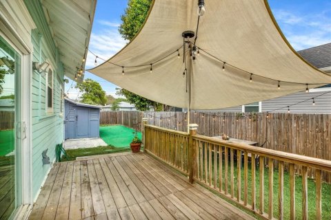 House in Saint Petersburg, Florida 3 bedrooms, 114.46 sq.m. № 1869183 - photo 24
