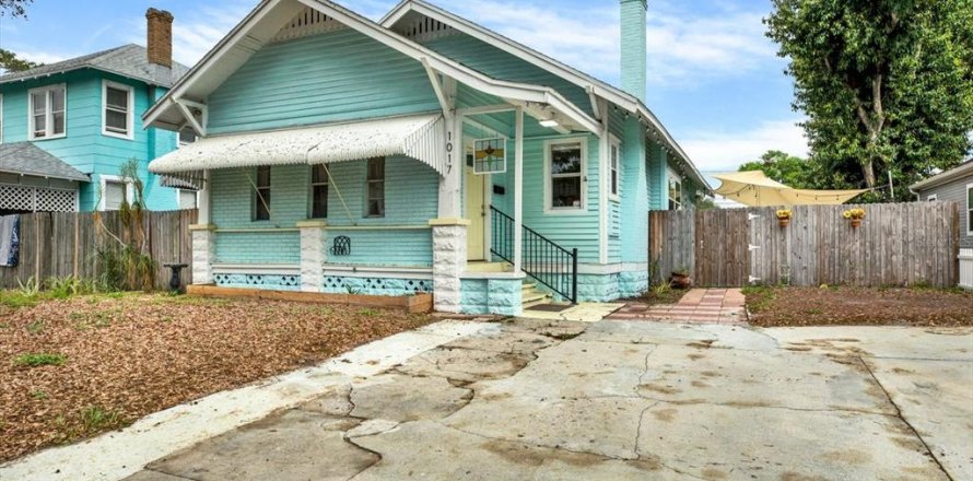 Villa ou maison à Saint Petersburg, Floride 3 chambres, 114.46 m2 № 1869183