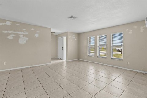 House in Seminole, Florida 4 bedrooms, 179.86 sq.m. № 1755317 - photo 10