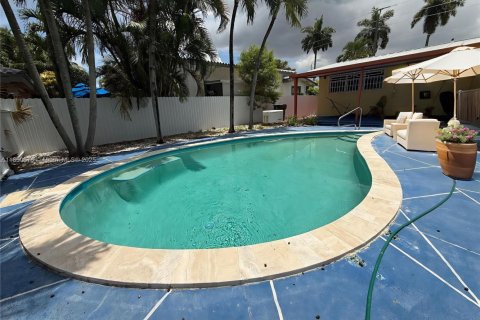 Villa ou maison à vendre à Hialeah, Floride: 3 chambres, 131.09 m2 № 1962947 - photo 9