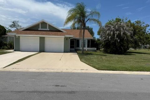 Appartement à louer à Port St. Lucie, Floride: 3 chambres, 98.66 m2 № 2192820 - photo 2