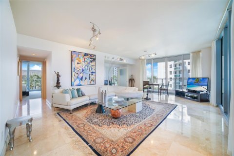 Condo in Hollywood, Florida, 2 bedrooms  № 2392609 - photo 2
