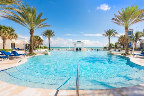 Condo in Hollywood, Florida, 2 bedrooms  № 2392609 - photo 24
