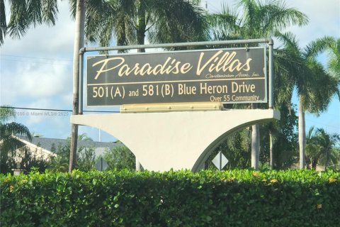 Купить кондоминиум в Халландейл-Бич, Флорида 2 спальни, 111.48м2, № 1939120 - фото 1