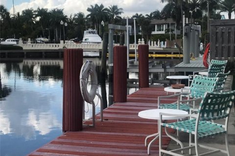Copropriété à vendre à Hallandale Beach, Floride: 2 chambres, 111.48 m2 № 1939120 - photo 30