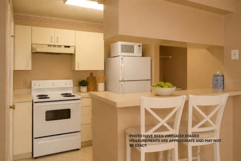 Condo in Altamonte Springs, Florida, 1 bedroom  № 2222480 - photo 3