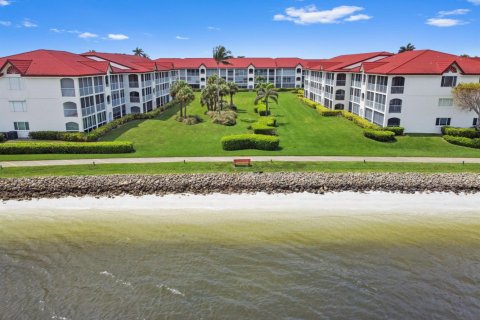 Condominio en venta en Hypoluxo, Florida, 2 dormitorios, 140.38 m2 № 1081405 - foto 1