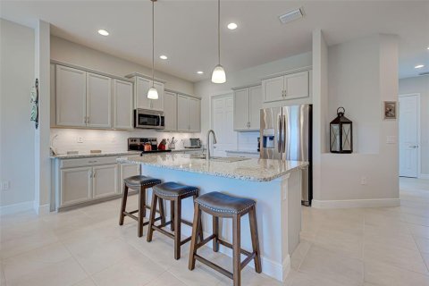 Townhouse in Placida, Florida 3 bedrooms, 224.45 sq.m. № 1137692 - photo 15