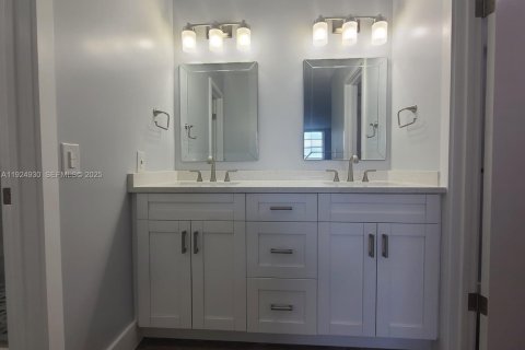 Copropriété à louer à Miami, Floride: 3 chambres, 131.64 m2 № 1983105 - photo 9