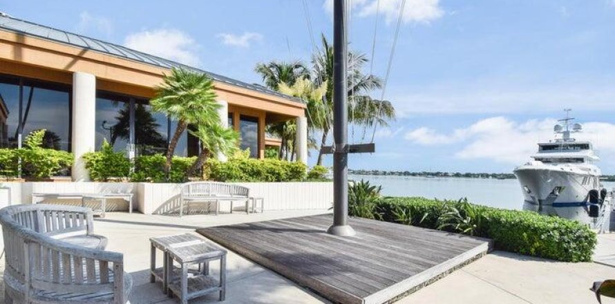 Condominio en North Palm Beach, Florida, 4 dormitorios  № 1174673
