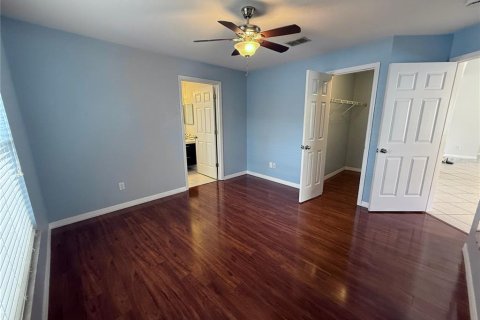 House in Sanford, Florida 3 bedrooms, 105.82 sq.m. № 2150539 - photo 9