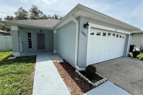 House in Sanford, Florida 3 bedrooms, 105.82 sq.m. № 2150539 - photo 2