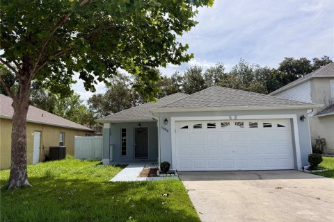 House in Sanford, Florida 3 bedrooms, 105.82 sq.m. № 2150539