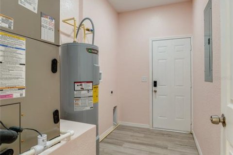 Villa ou maison à vendre à New Smyrna Beach, Floride: 3 chambres, 137.31 m2 № 1680566 - photo 28