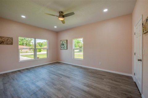 Villa ou maison à vendre à New Smyrna Beach, Floride: 3 chambres, 137.31 m2 № 1680566 - photo 14