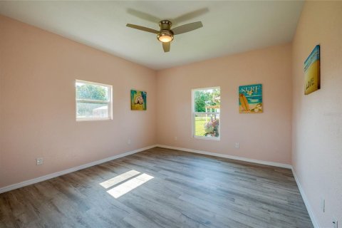 Villa ou maison à vendre à New Smyrna Beach, Floride: 3 chambres, 137.31 m2 № 1680566 - photo 20