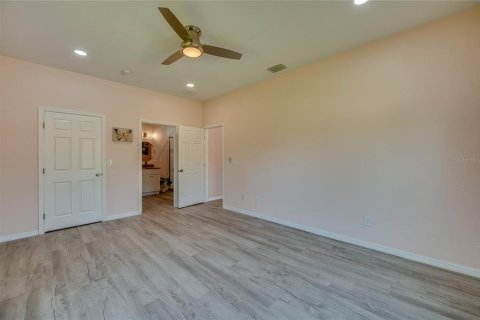 Villa ou maison à vendre à New Smyrna Beach, Floride: 3 chambres, 137.31 m2 № 1680566 - photo 15