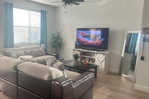 Touwnhouse à vendre à Davenport, Floride: 3 chambres, 137.5 m2 № 2149852 - photo 4