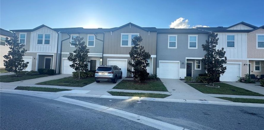 Touwnhouse à Davenport, Floride 3 chambres, 137.5 m2 № 2149852