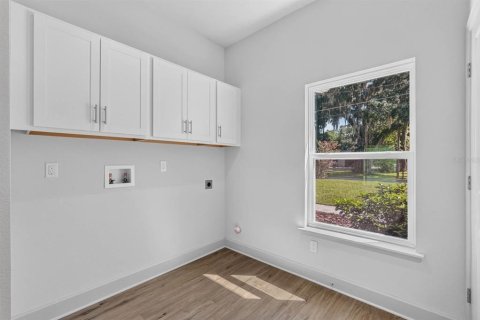 House in New Smyrna Beach, Florida 4 bedrooms, 179.12 sq.m. № 2339325 - photo 24