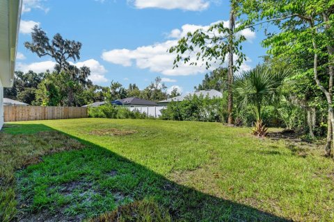 House in New Smyrna Beach, Florida 4 bedrooms, 179.12 sq.m. № 2339325 - photo 29