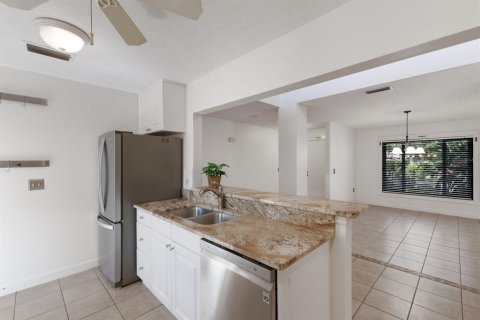 House in Bradenton, Florida 3 bedrooms, 167.22 sq.m. № 1356335 - photo 9
