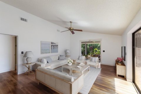 House in Bradenton, Florida 3 bedrooms, 167.22 sq.m. № 1356335 - photo 16