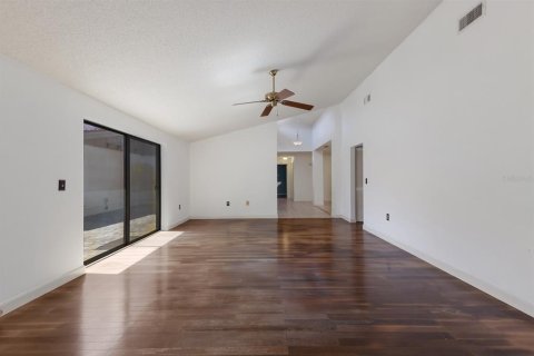 House in Bradenton, Florida 3 bedrooms, 167.22 sq.m. № 1356335 - photo 18