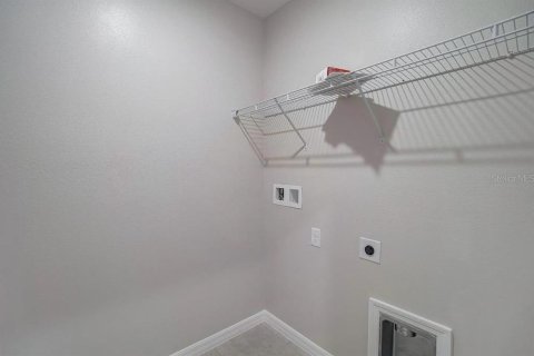 House in DeLand, Florida 3 bedrooms, 134.06 sq.m. № 1540598 - photo 19