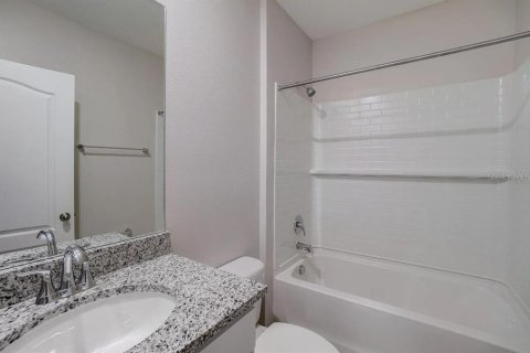 House in DeLand, Florida 3 bedrooms, 134.06 sq.m. № 1540598 - photo 17