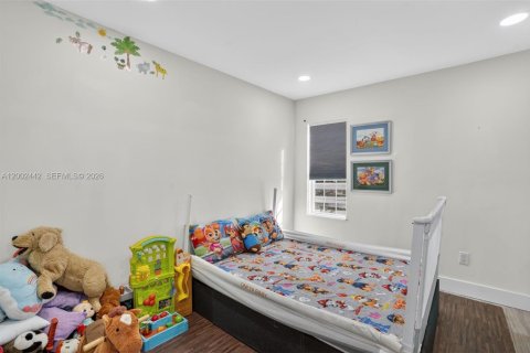 Casa en venta en Miami, Florida, 3 dormitorios, 167.13 m2 № 2170341 - foto 23