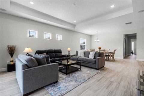 Casa en venta en Mount Dora, Florida, 4 dormitorios, 228.54 m2 № 1539751 - foto 15