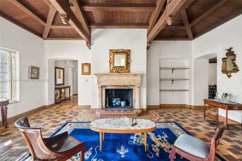 Casa en venta en Miami Beach, Florida, 4 dormitorios, 393.44 m2 № 1973290 - foto 1