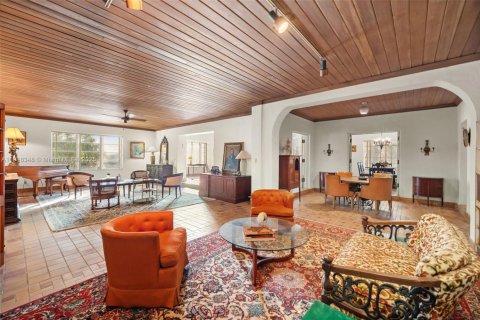Casa en venta en Miami Beach, Florida, 4 dormitorios, 393.44 m2 № 1973290 - foto 7