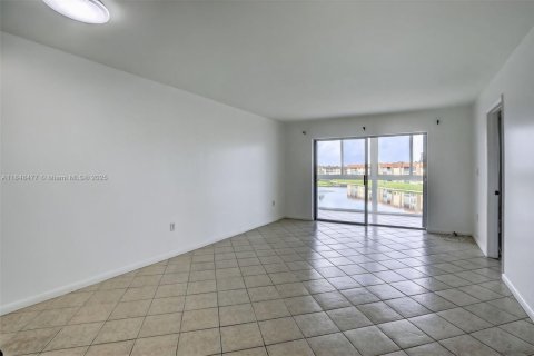 Купить кондоминиум в Санрайз, Флорида 2 спальни, 78.97м2, № 2012236 - фото 13