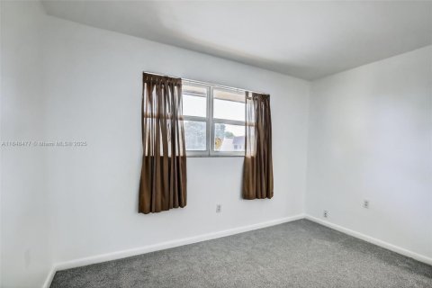 Купить кондоминиум в Санрайз, Флорида 2 спальни, 78.97м2, № 2012236 - фото 29