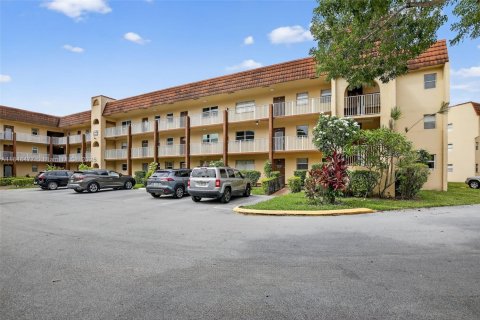 Купить кондоминиум в Санрайз, Флорида 2 спальни, 78.97м2, № 2012236 - фото 3