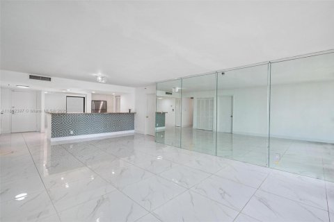 Copropriété à vendre à Miami, Floride: 3 chambres, 170.94 m2 № 1877529 - photo 25