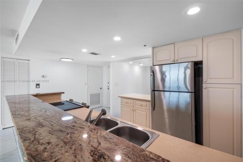 Copropriété à vendre à Miami, Floride: 3 chambres, 170.94 m2 № 1877529 - photo 10