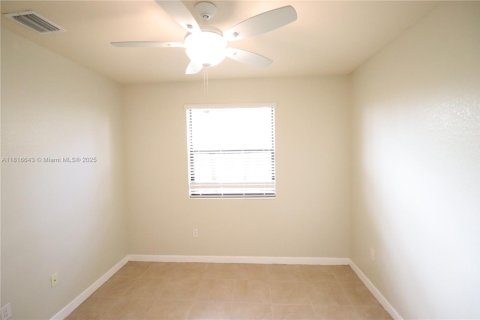 House in Cutler Bay, Florida 5 bedrooms, 271.65 sq.m. № 1772693 - photo 23