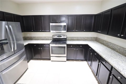 House in Cutler Bay, Florida 5 bedrooms, 271.65 sq.m. № 1772693 - photo 18