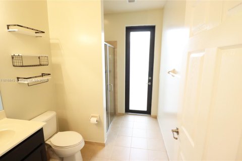 House in Cutler Bay, Florida 5 bedrooms, 271.65 sq.m. № 1772693 - photo 25