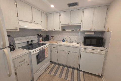 Copropriété à louer à Seminole, Floride: 2 chambres, 81.2 m2 № 2320830 - photo 5