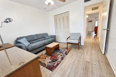 Copropriété à louer à Seminole, Floride: 2 chambres, 81.2 m2 № 2320830 - photo 8