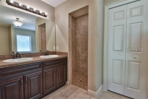 House in Ocala, Florida 3 bedrooms, 179.67 sq.m. № 2105258 - photo 12