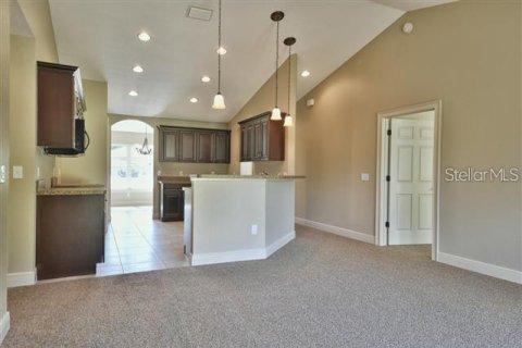 House in Ocala, Florida 3 bedrooms, 179.67 sq.m. № 2105258 - photo 11