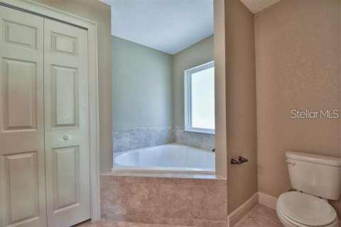 House in Ocala, Florida 3 bedrooms, 179.67 sq.m. № 2105258 - photo 13